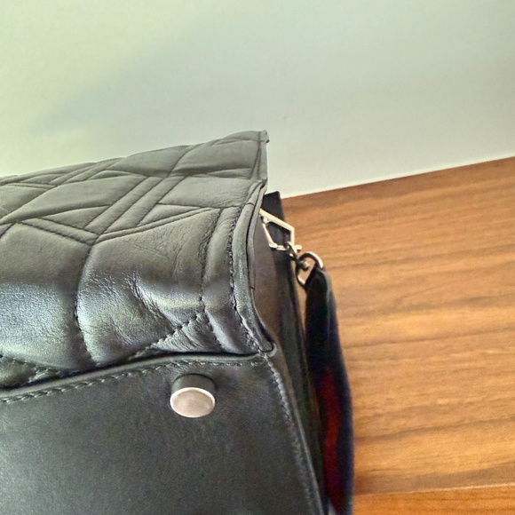 Gucci Dionysus Tote Bag Black - Picture 6 of 15